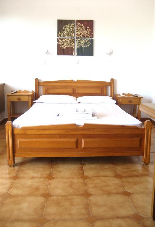 Corina Apartments Sitia Habitación foto